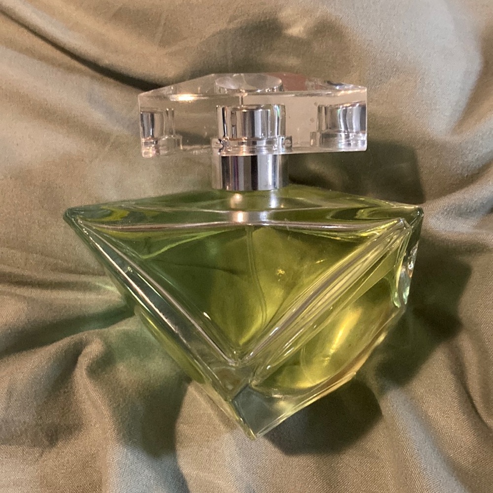 Britney Spears Believe! Eau De Parfum. Awesome Scent, but not for me!